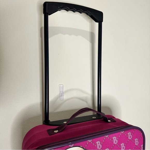 Bratz Cloe Rolling Luggage Case Holds 6 Fashion Dolls - Picture 4 of 6